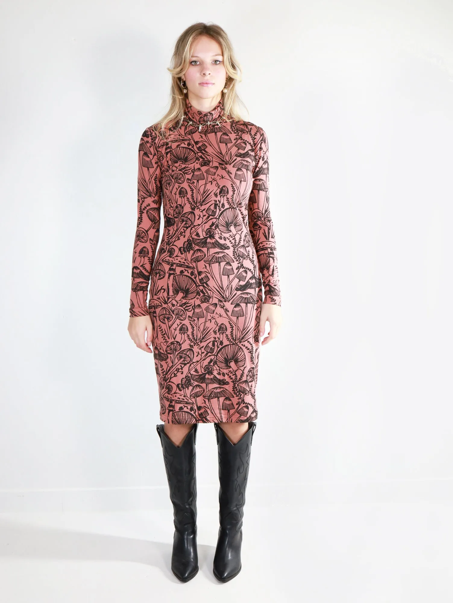 Black on Mulberry Shroomed Bandit Dress
