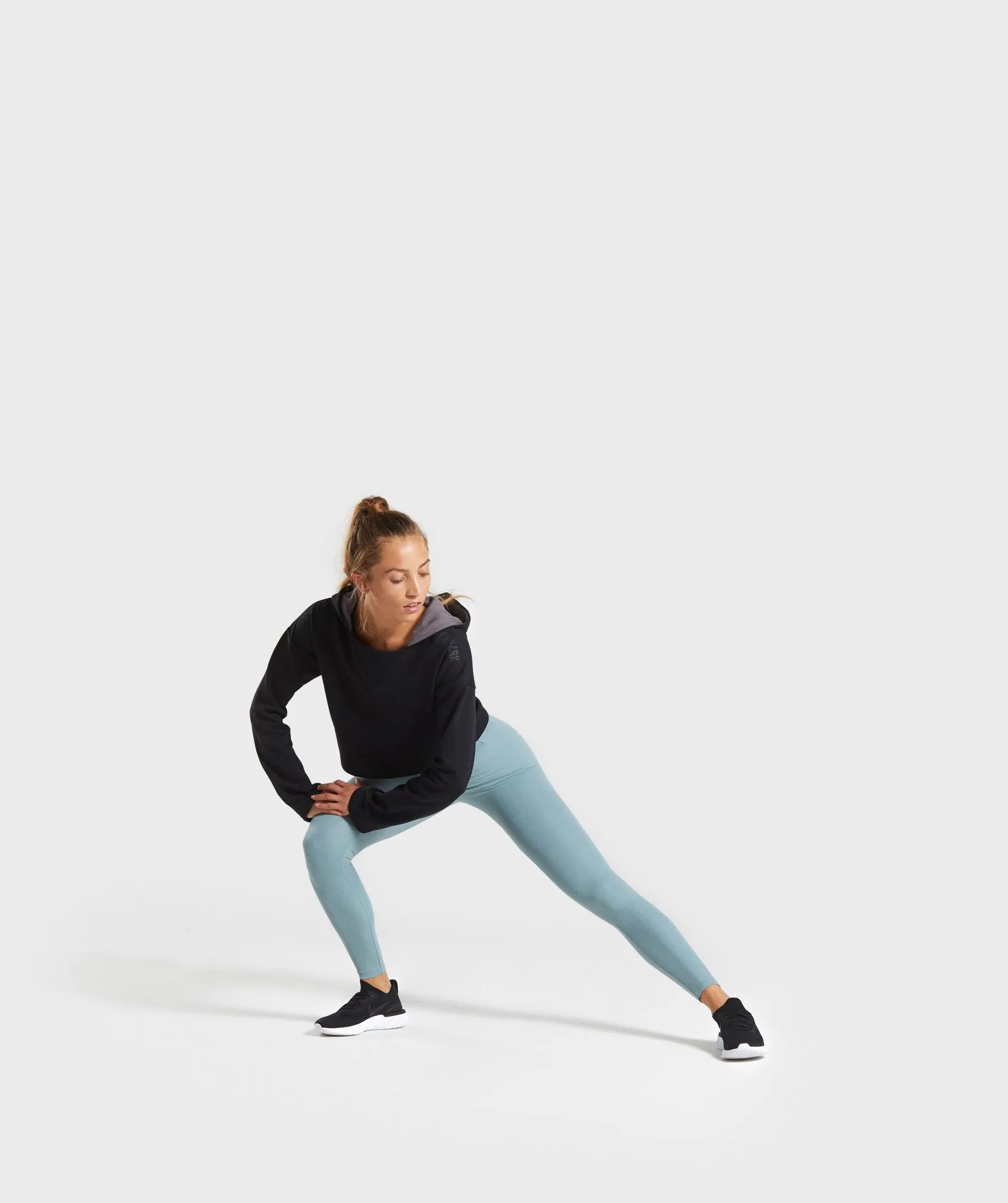 Gymshark Solo Cropped Hoodie - Black