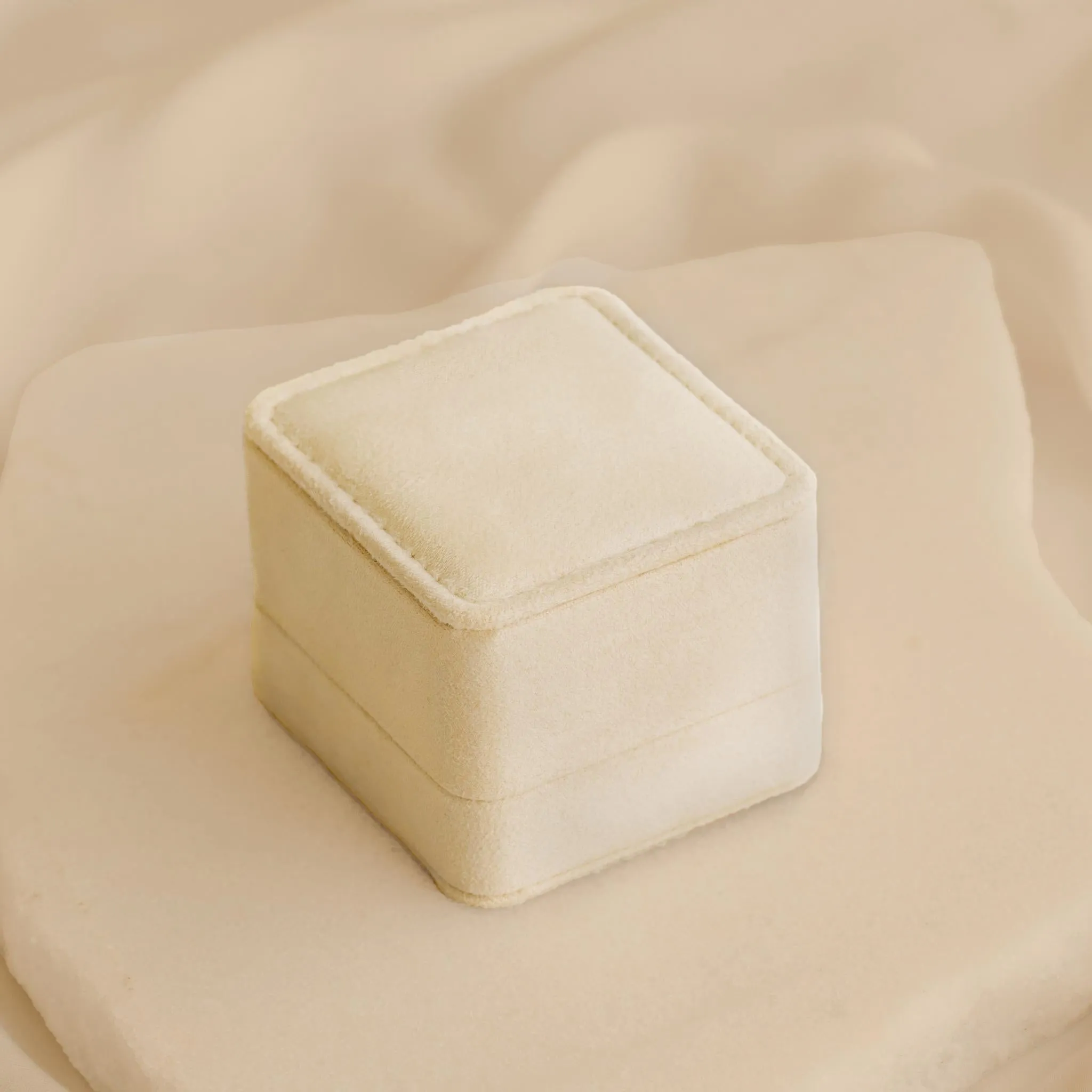 Velvet Earring Box
